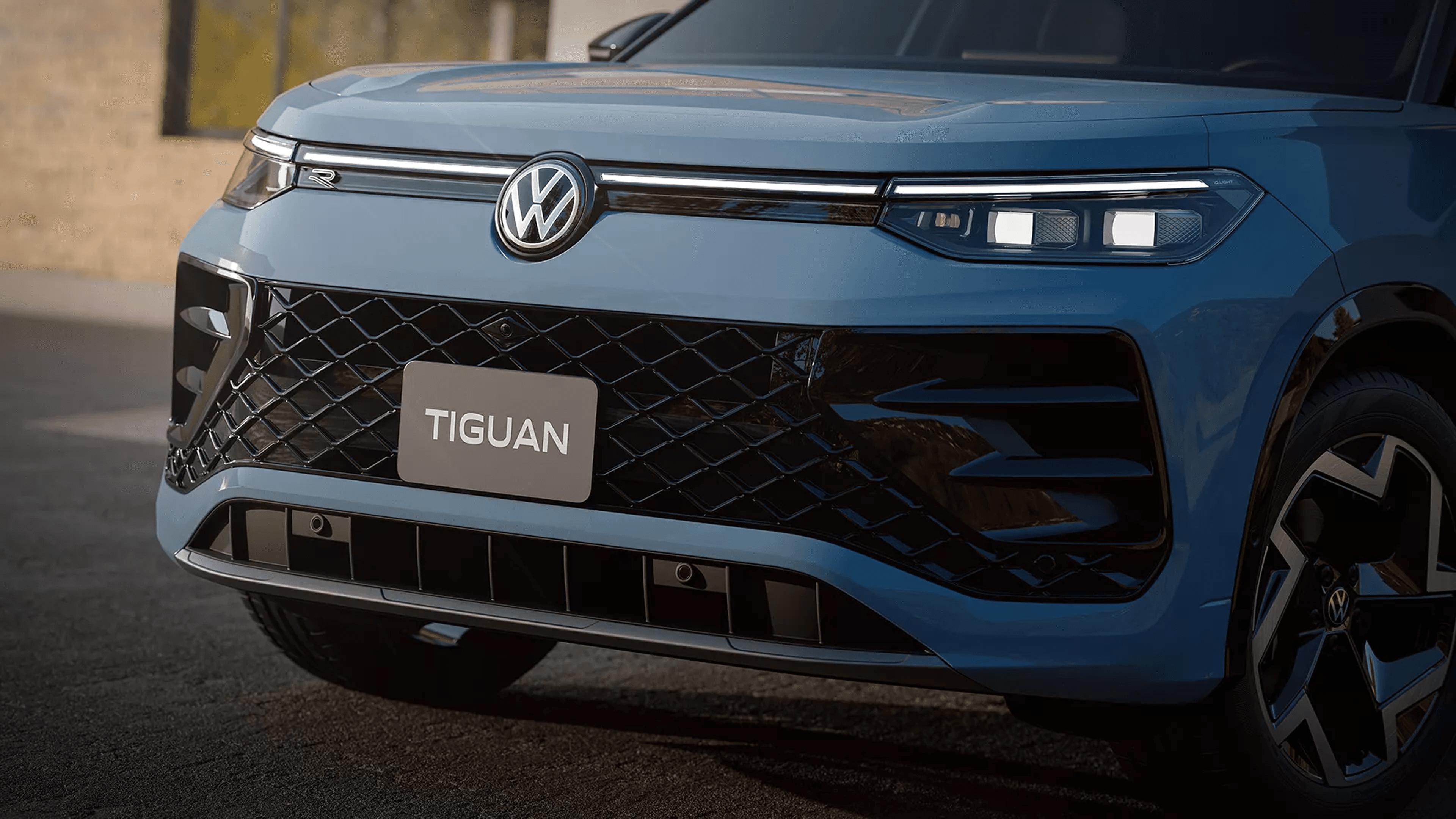 Faróis IQ.Light Matrix do Novo Tiguan R-Line